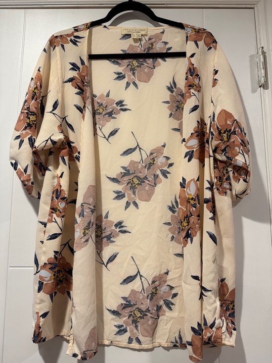 saltwater LUXE Other - Saltwater LUX Floral Kimono | One Size | EUC